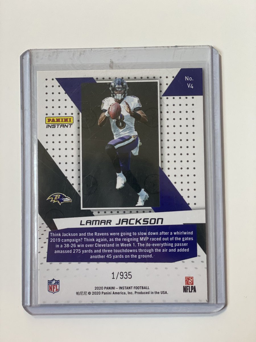 Card E-B tweet media