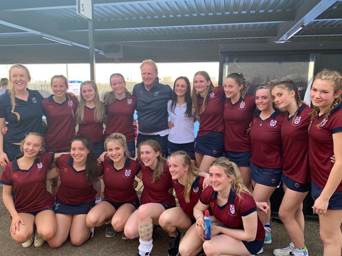 What a match for <a href="/DeanCloseSchool/">Dean Close School</a> Girls U18s in the National Tier 1 Semi Final. 3.2 win in an amazing Semi Final v <a href="/CranleighHockey/">Cranleigh Hockey</a> who played so well too in such a tight match. Thank you for a great match.
#NatFinalnext