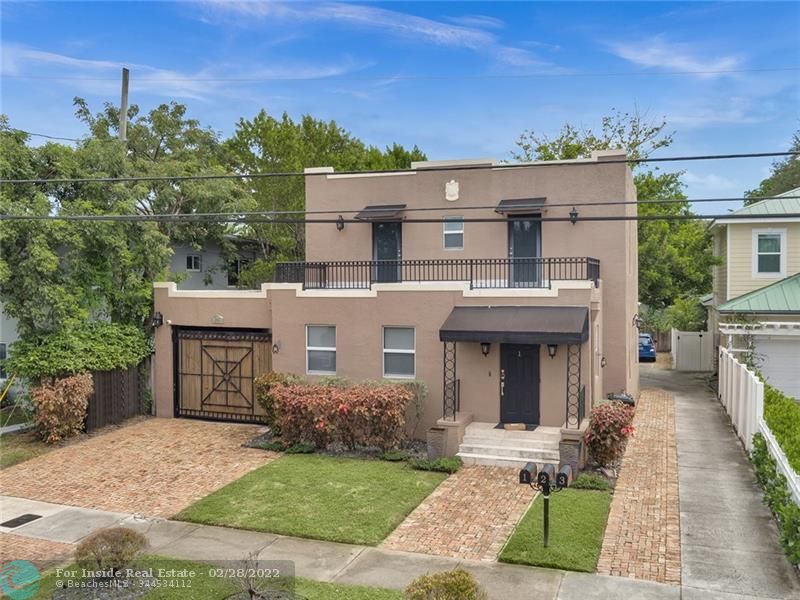 RonCentrone's tweet photo. Here's a listing you won't want to miss! #realestate #homesforsale  https://t.co/ueVL7r9vb4 https://t.co/A1N4fwWssn