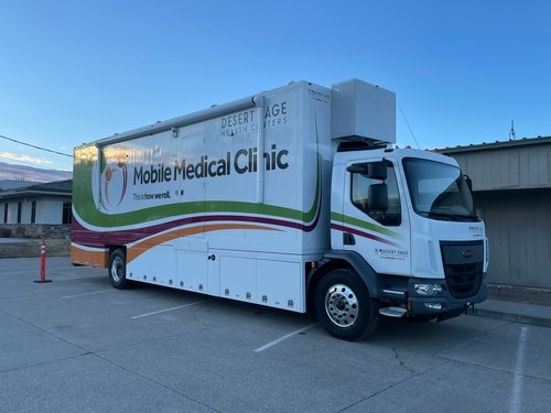 IdahoPCA's tweet photo. Congratulations to Desert Sage Health Centers on their new mobile medical unit! Complete with two patient rooms, a laboratory, and a reception area, this mobile medical unit is equipped to bring the clinic to where patients are at. https://t.co/NB3bjLXSaw
