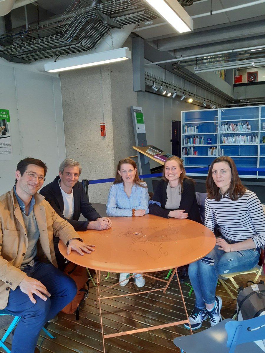 📻 Table ronde sur les enjeux de l'info scientifique- podcast à venir- 🙏🏾 <a href="/Feydolen/">Morgane Guillet</a> <a href="/AlineNippert/">Aline Nippert</a> <a href="/paulinefricot/">Pauline Fricot</a> <a href="/ProfMoustach/">Simon TOURNIER</a> <a href="/Valentin__caron/">Valentin Caron</a> <a href="/bibliothequeBSI/">Bibliothèque - Cité des sciences et de l'industrie</a> <a href="/ClemiParis/">EMI_CLEMI Paris</a> <a href="/LeCLEMI/">CLEMI</a> <a href="/LaSpme/">Semaine de la presse et des médias dans l’École</a>