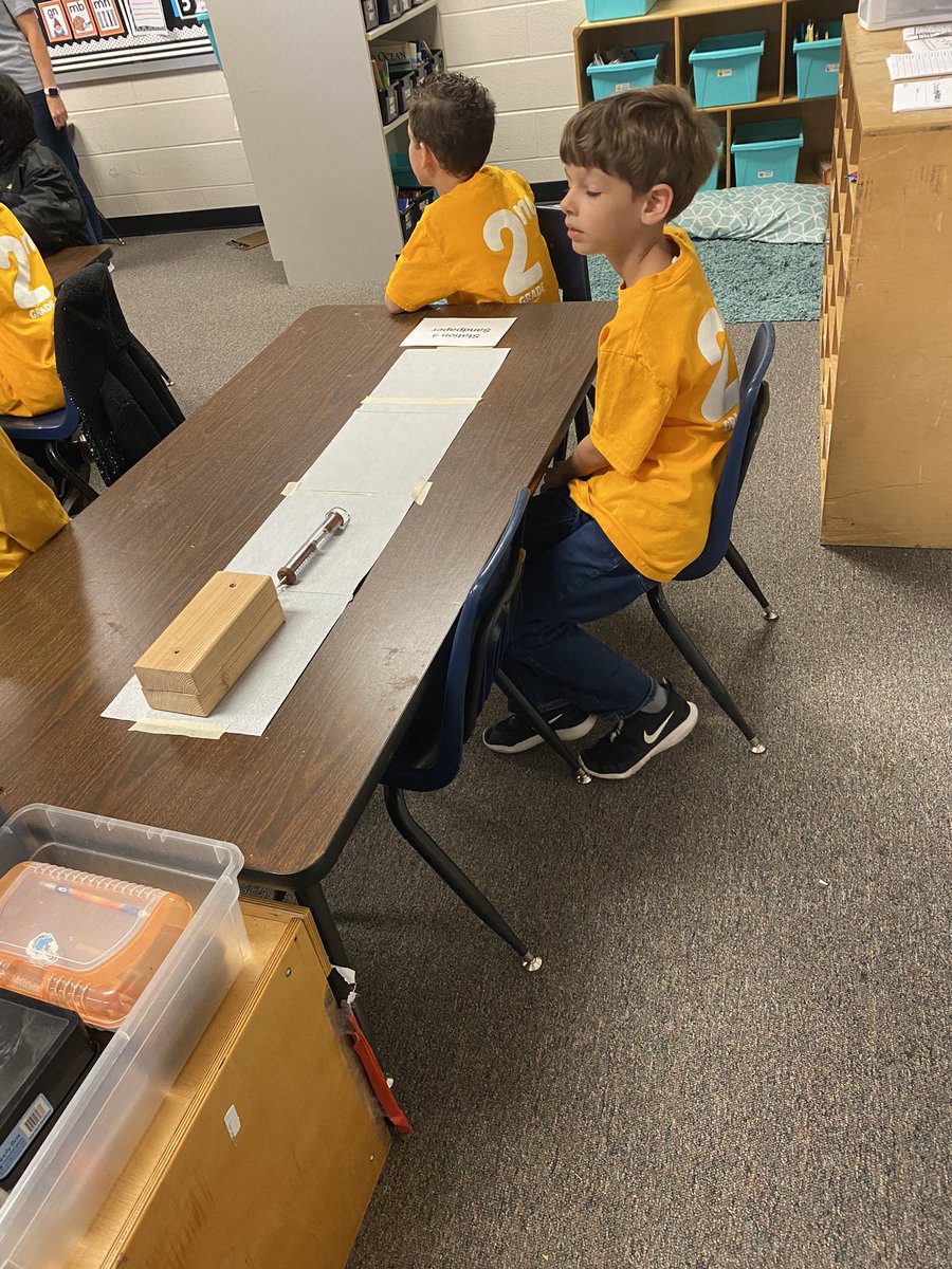 mslamarteach's tweet photo. It’s SCIENCE DAY!!!!! @bullardbulldogs @STEMcobb #scienceday https://t.co/3W4425meuF
