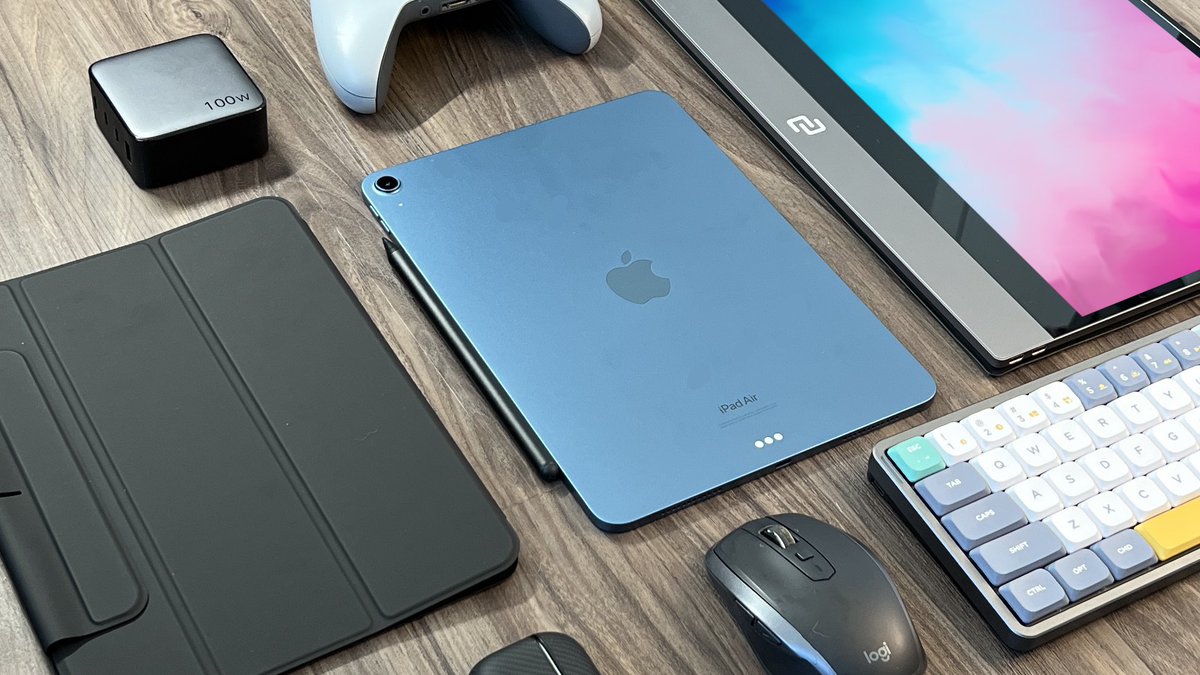 After what feels like 18000 re-uploads here it is!  Wanted to show off some new M1 iPad Air accessories I’ve been playing with

10 MUST Have Accessories for NEW M1 iPad Air!
youtu.be/Wpp_58kiuO0

RTs appreciated