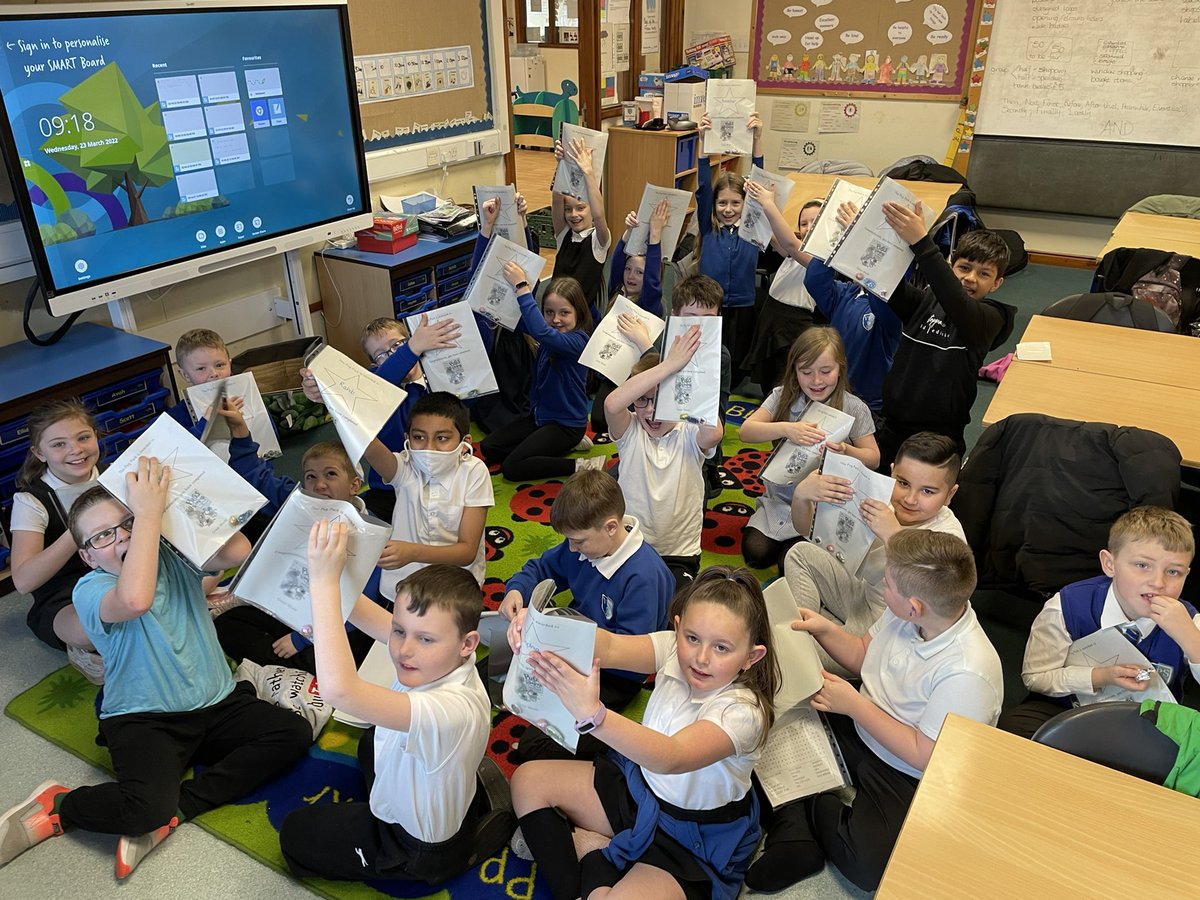 MrsLilleyVPS's tweet image. 🐶🎉P4K have completed their adventure with the Pugs from the Frozen North! They were awarded Pug Packs for all their hard work. Well done P4K! One pupil said “I’d rather be doing this than watching YouTube.” - I’ll happily take that feedback 😂 @MrsVKiddie #pugfun 🎉