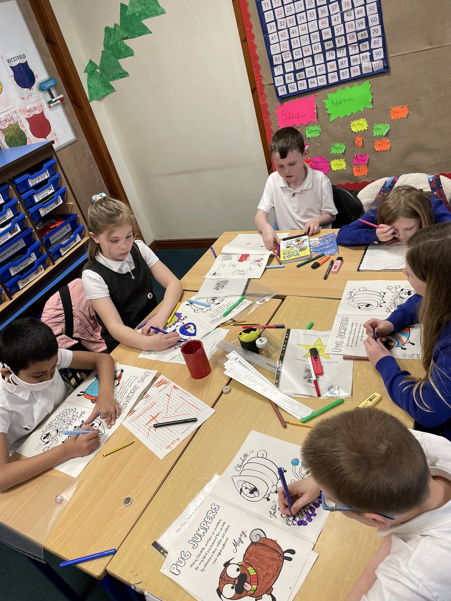MrsLilleyVPS's tweet image. 🐶🎉P4K have completed their adventure with the Pugs from the Frozen North! They were awarded Pug Packs for all their hard work. Well done P4K! One pupil said “I’d rather be doing this than watching YouTube.” - I’ll happily take that feedback 😂 @MrsVKiddie #pugfun 🎉
