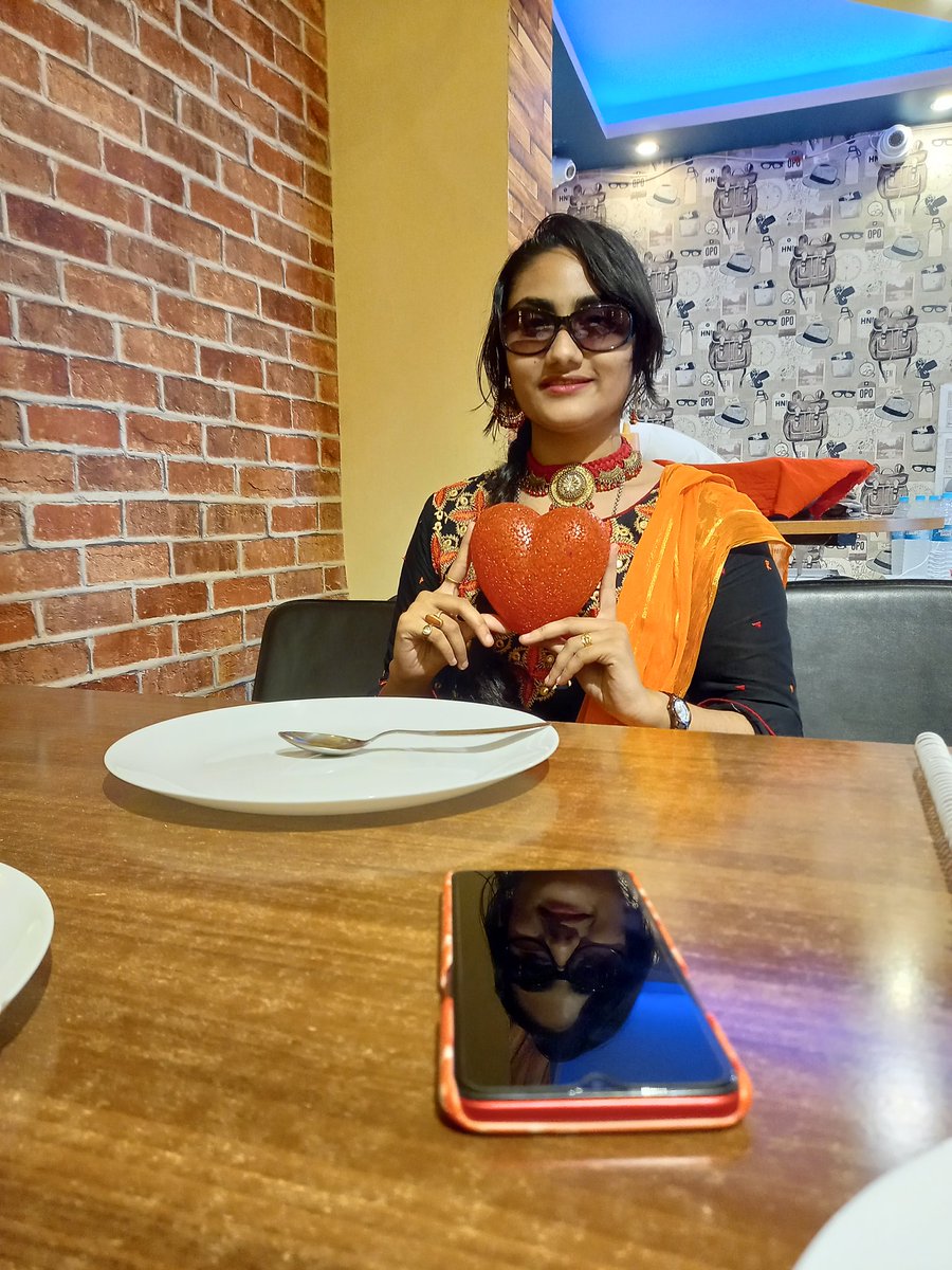 sukanya_kairi's tweet photo. Love you all!❤
.
.
.
.
.
.
.
.
.
.
#sukanyakairi #sksukanya #stayhappy #enjoyabletime #goodvibes #staypostive https://t.co/MYaJd8KNj1