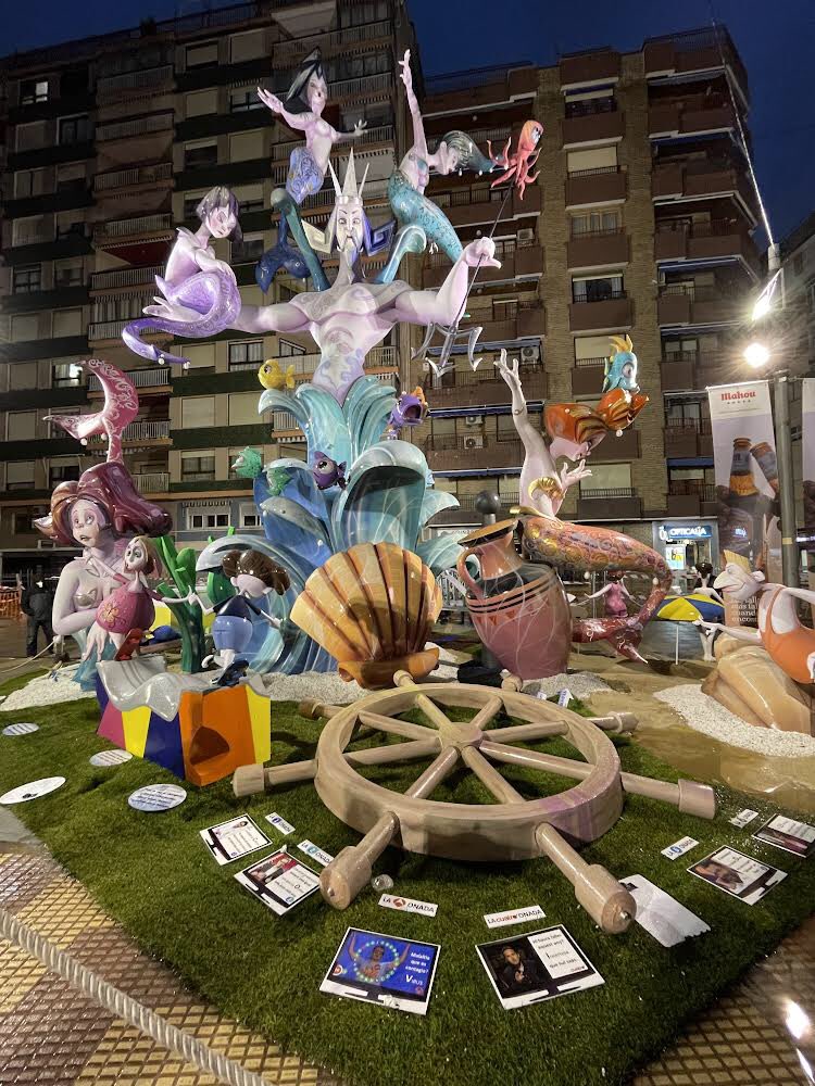 Falla grande 2022 de <a href="/FPasseigCullera/">Falla Passeig</a> , obra de Banyuls i Ruiz, Sección Especial. #Fallas2022