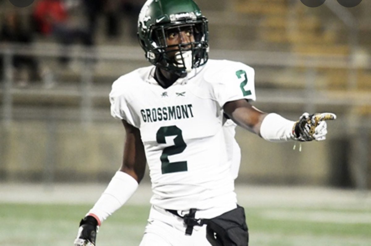 AshtonHorton4's tweet photo. Blessed to receive an offer from @GrossmontFB @z_dustin 🙏🏾! https://t.co/jLye5UZRiA