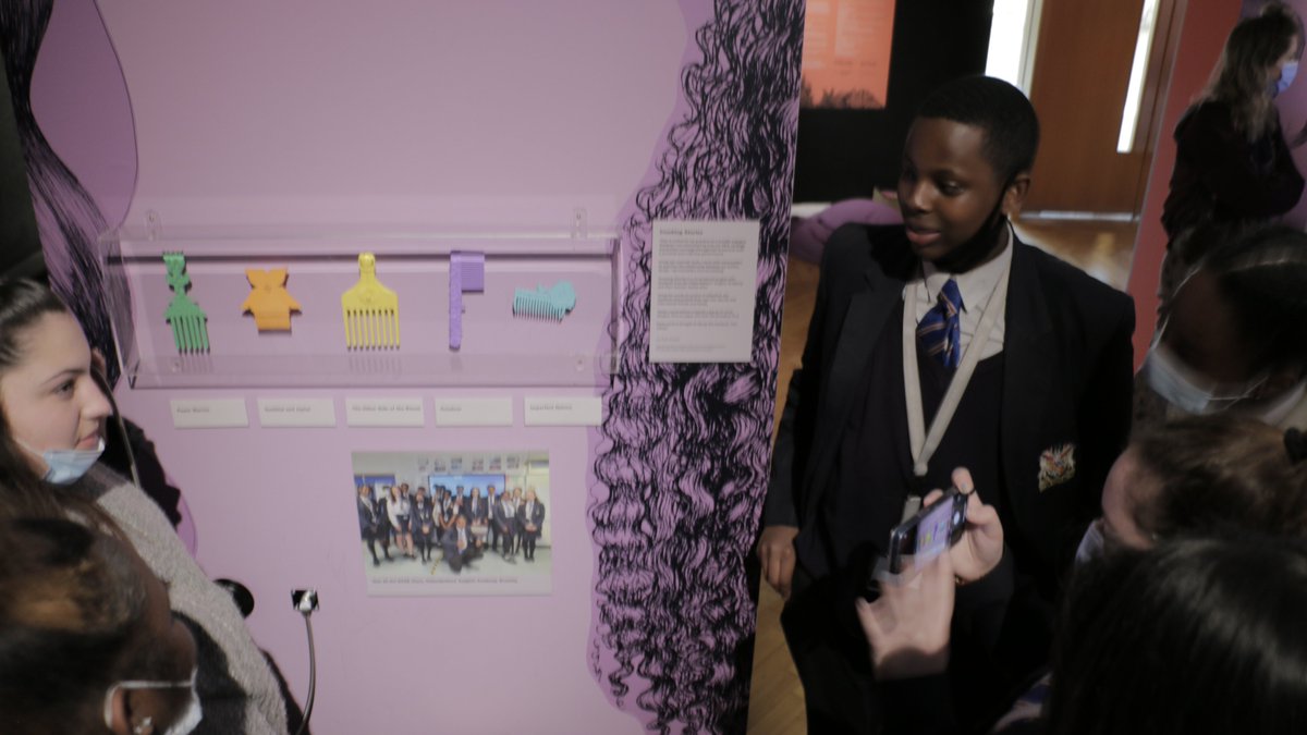 Lucymuseum's tweet photo. Haberdashers' Knights Academy GSCE Art students visited us today to see their own work in Hair: Untold Stories exhibition. @HornimanMuseum @HabsKnights https://t.co/IwrjQ0nN3d