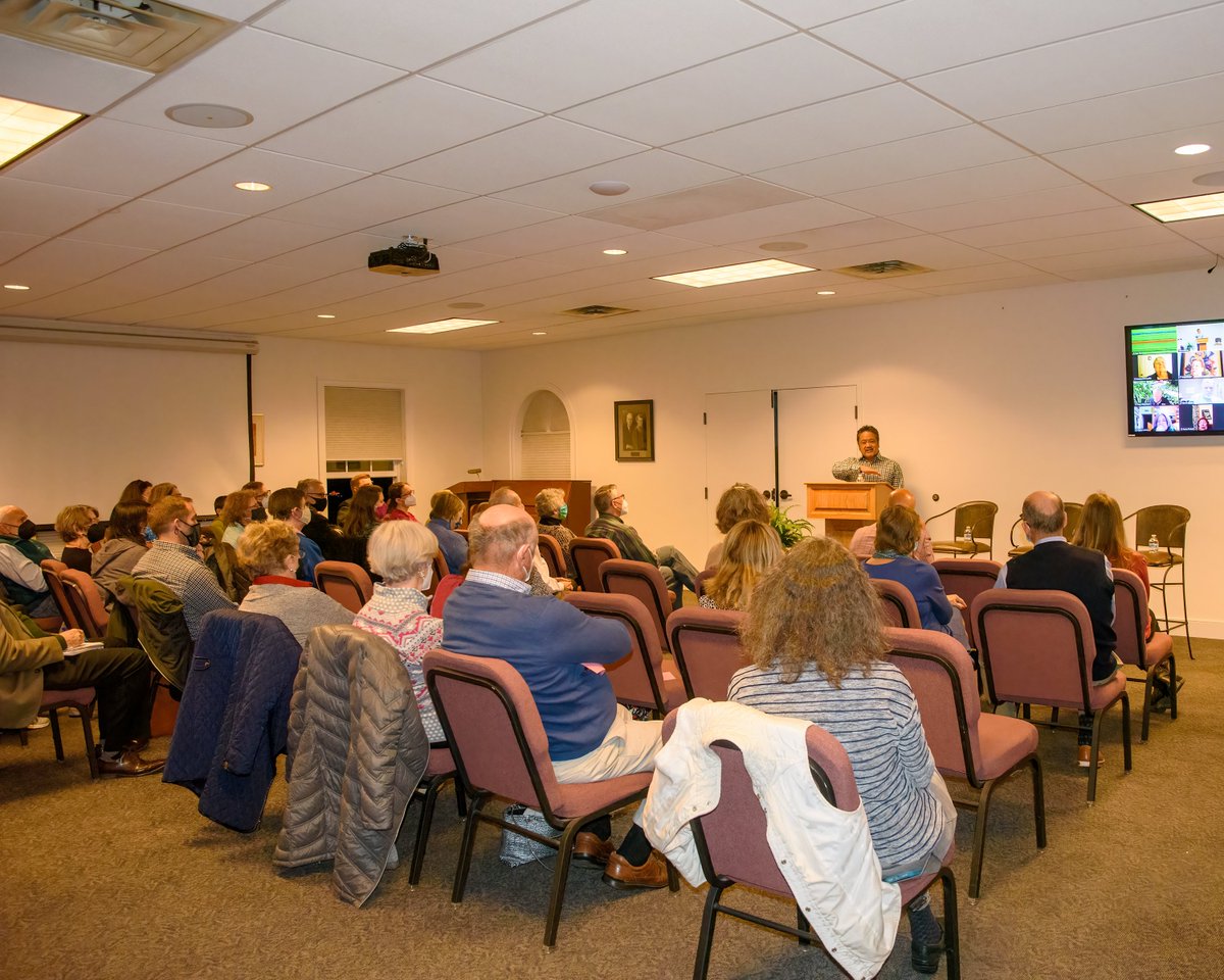 wpcalex's tweet photo. In February we welcomed @breyeschow to speak about his book "In Defense of Kindness: Why It Matters, How It Changes Our Lives, and How It Can Save the World" at our annual Dessert &amp; Dialogue event. Thank you very much, Rev. Reyes-Chow! https://t.co/YzUEozAVfj