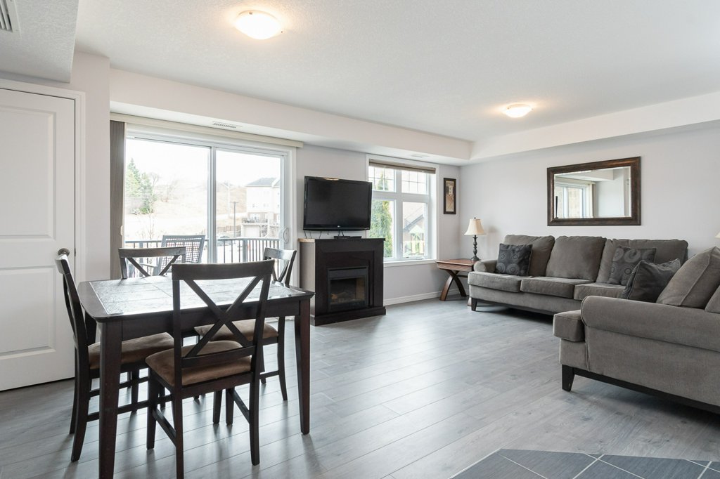 FlowersTeamRE's tweet photo. JUST LISTED | 201-20 Cheese Factory Rd | Cambridge, ON

This unique condo is an amazing opportunity!

MLS #X5546782
Listing Price $499,900
Check out https://t.co/cAXZlB1PIY

⁠#RealEstate  #Cambridge #HomeForSale #DreamHome #RoyalLePage #AmyFlowersTeam #FlowersTeamRealEstate https://t.co/cTR07d2TTb