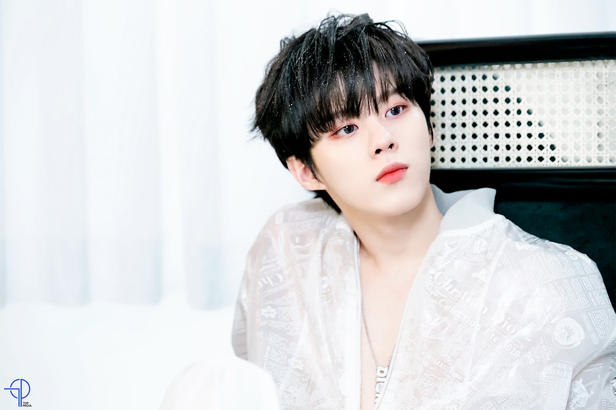 kwsbot's tweet photo. #김우석 #KIMWOOSEOK #WOOSEOK https://t.co/98U87xoD2K