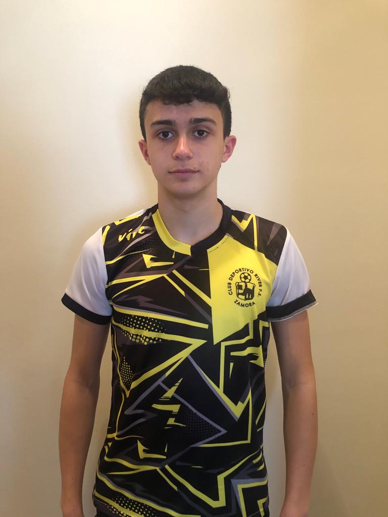 SELECCIÓN❤️🤍

Iván González, del River <a href="/AlserDental/">Alser Dental</a> <a href="/laflacataberna/">La Flaca</a>, convocado con la preselección sub 16 <a href="/FCyLF/">RFCYLF</a> 

🔜 Campeonato de España 17-24 de abril

¡Enhorabuena!