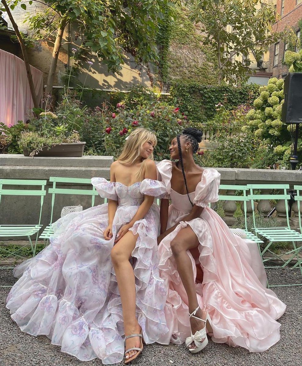 badestoutfit's tweet image. fairytale princesses