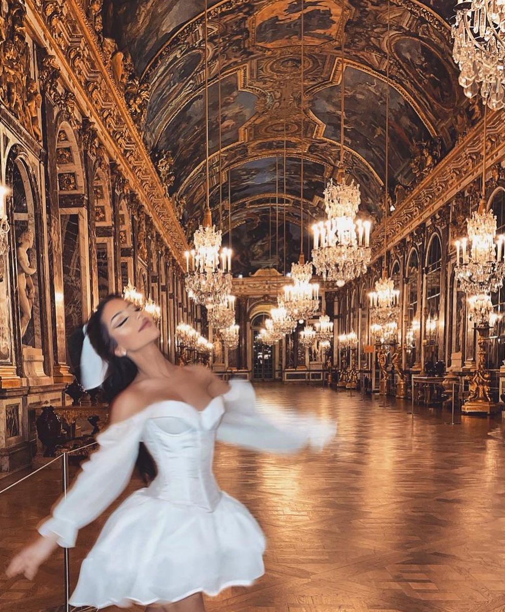 badestoutfit's tweet image. fairytale princesses