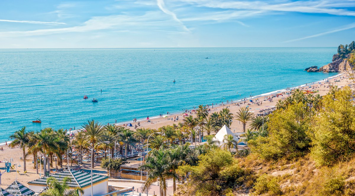 kyero's tweet photo. Where in Spain are people moving to the most? 🚚🇪🇸 Based on our research and in partnership with @ageinspain, these are the 7 most popular provinces in Spain for expats... https://t.co/t8AGqLdfgI