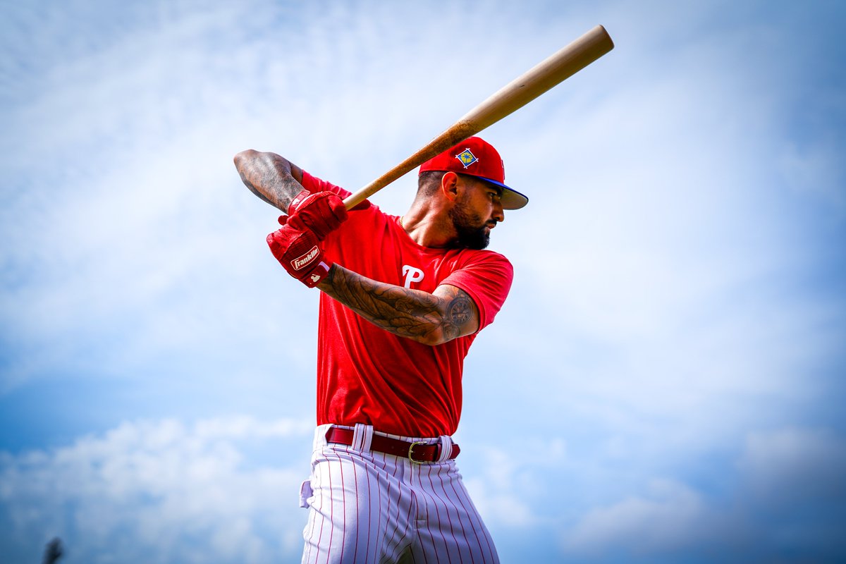 Phillies's tweet photo. First look in the pinstripes https://t.co/XPtqa1mHk7