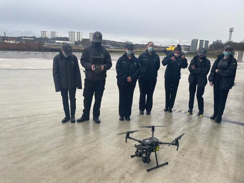 PSOSNorthLshire's tweet image. Thanks to @polscotair for having our #PSYV group to visit

Our #AirSupportUnit are essential in Lanarkshire &amp;amp; across Scotland. They assist in finding missing people &amp;amp; respond to ongoing dynamic incidents of all types

#DayInTheLifeOf ➡️ ow.ly/fO0i50IpXrH

#KeepingPeopleSafe