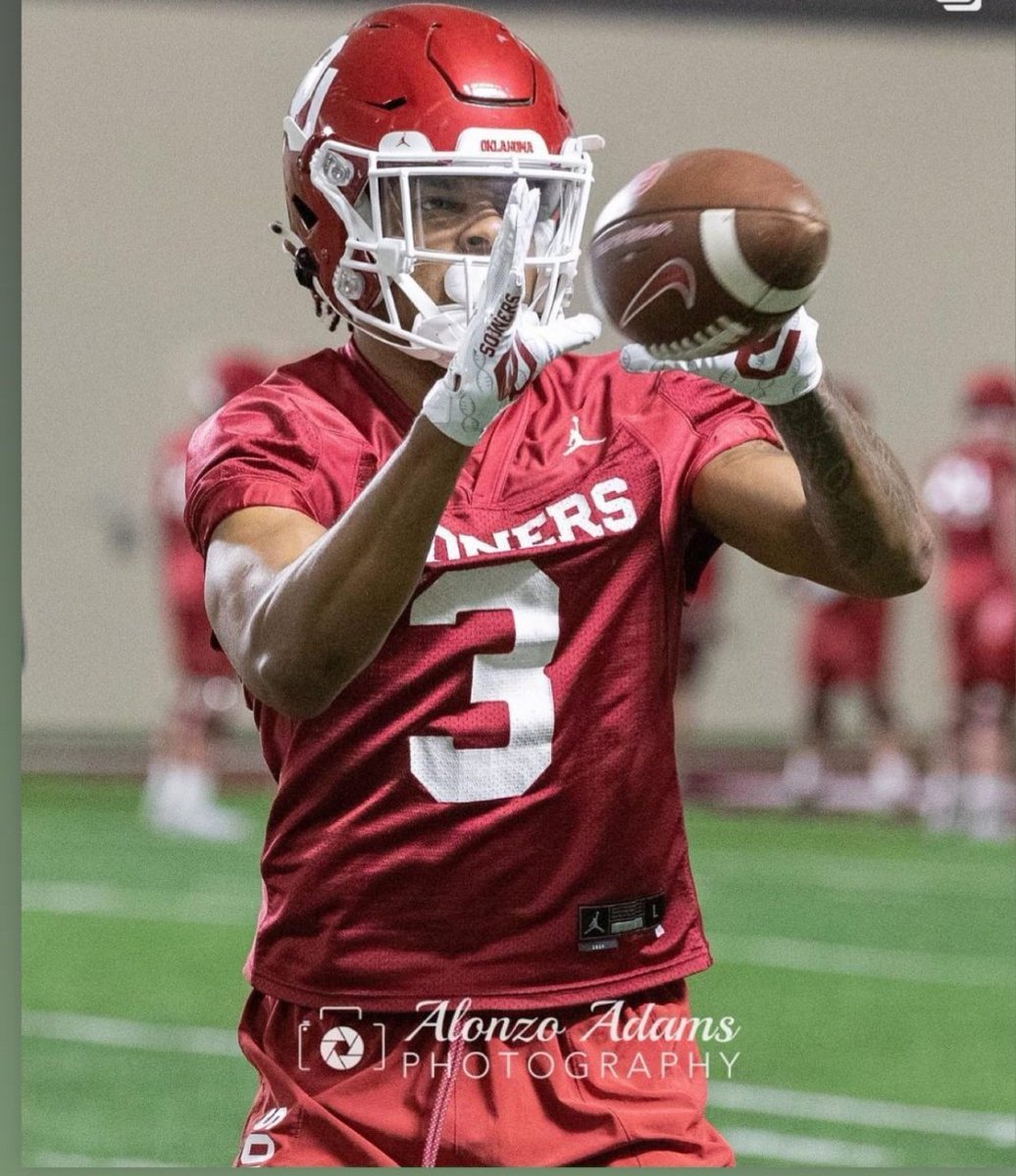 CoachRapp_O's tweet photo. My boy back in that #3! Good night to the competition @jalilway_ #1stPractice #NewRace #ProcessTruster #WiseWay https://t.co/FqdFZGc3wv