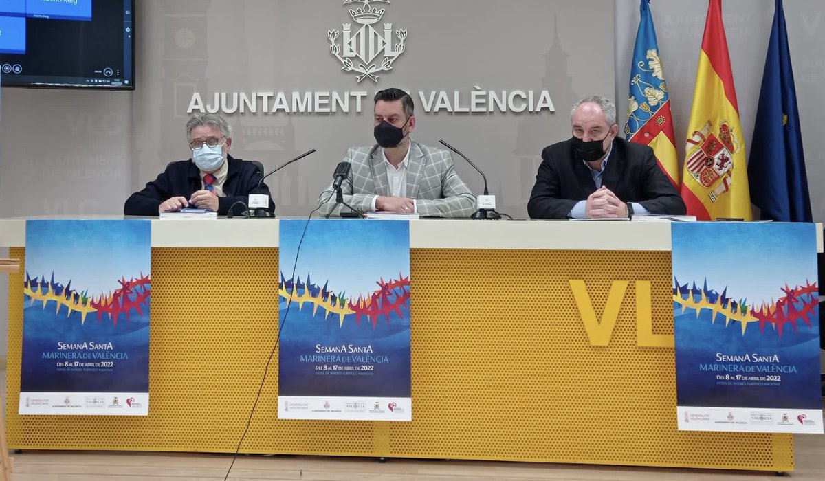 🔶 Presentem les publicacions de la #SetmanaSantaMarinera 2022 que enguany seran tres:
📖El llibre oficial
📃Una guia en paper
📲Una nova App per a Android
En les 3 opcions es poden consultar tots els actes sobre la festa gran del #Marítim🌊que tindran lloc 🗓 del 8 al 17 d’abril