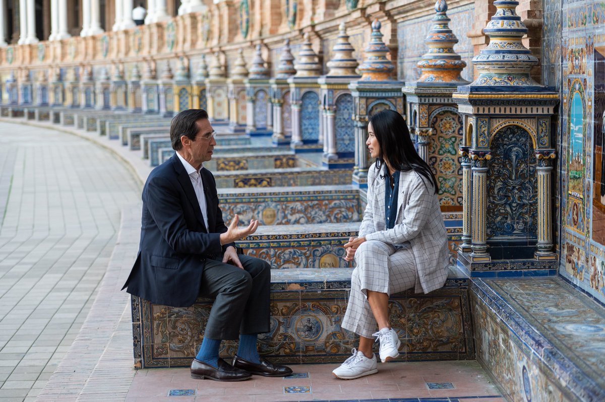 Entrevista a <a href="/MarioAlonsoPuig/">Mario Alonso Puig</a> con <a href="/Allianz_es/">Allianz España</a> . Empatía, altruismo y comunidad. #allianzXLY tour 
youtu.be/j2v-3A3erVs