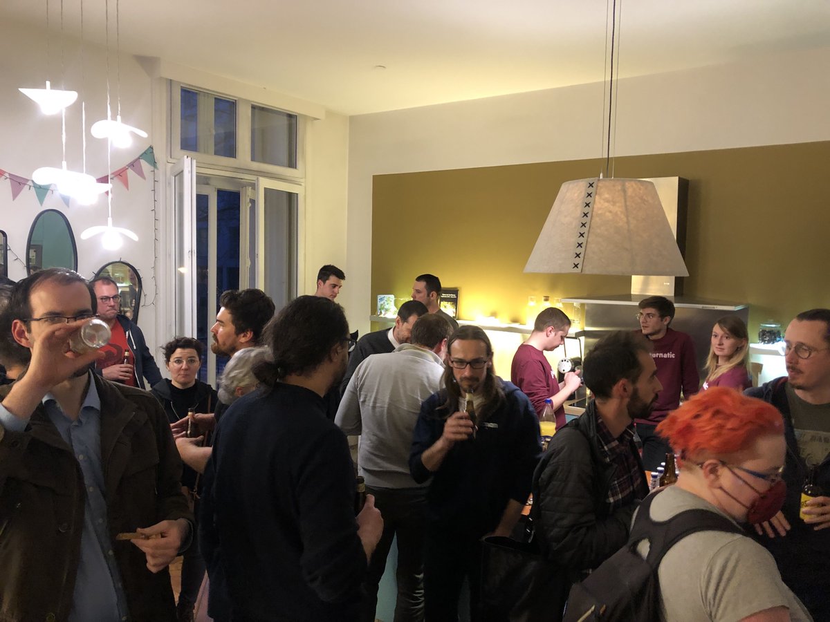 🤩Au nom de toute l'<a href="/AFUP_Nantes/">AFUP Nantes</a>, un BIG merci pour ce beau redémarrage du meetup en présentiel, hier soir dans les bureaux de <a href="/GensDeConfiance/">Gens de Confiance</a>.
Merci aux 35 participants et aux speakers <a href="/VincentGraillot/">Graillot Vincent</a> et <a href="/bpresles/"> Bertrand Presles 🇪🇺🇺🇦🇷🇺🇵🇸🇱🇧🇮🇱🕊️💉🧬</a> ! On espère que ça vous a plu !