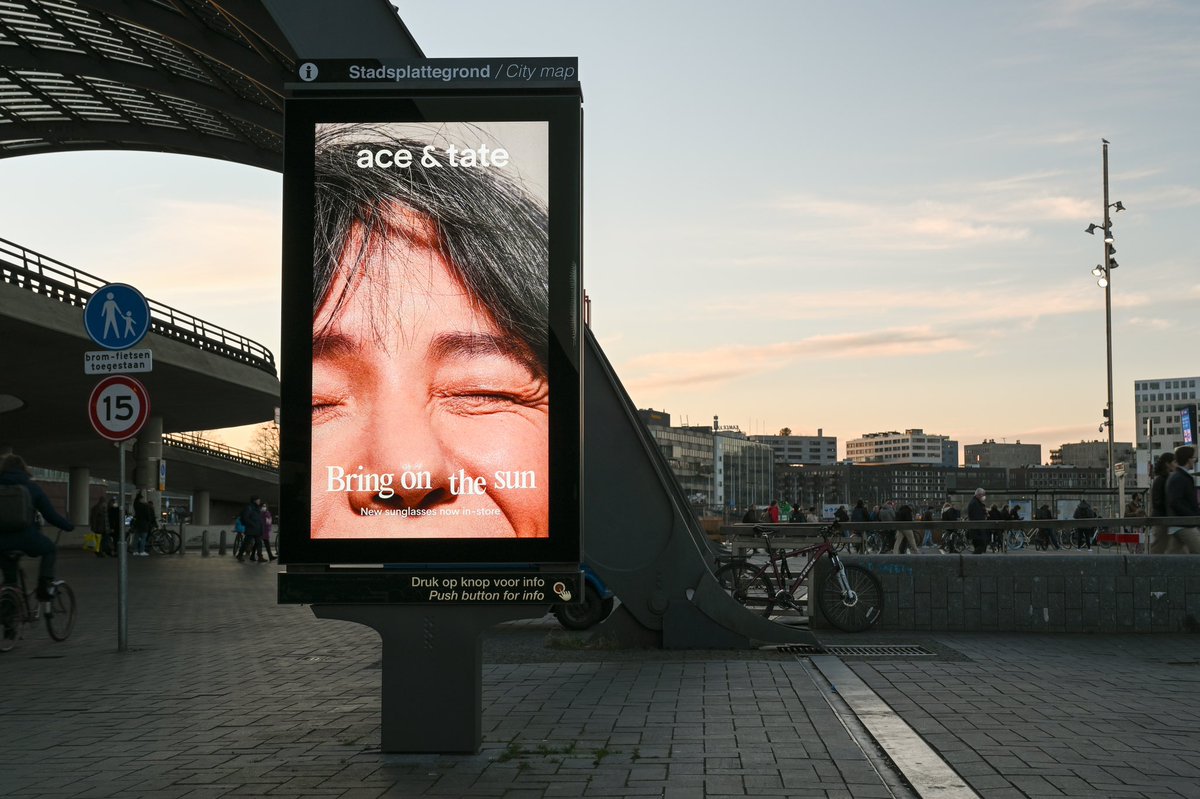 <a href="/AceAndTate/">Ace & Tate</a> en <a href="/billups/">Billups</a> toveren weer iets bijzonders uit de (brillen)koker! Met een tram, posters en digitale uitingen wordt de lente in heel Amsterdam op een stijlvolle manier verwelkomd!