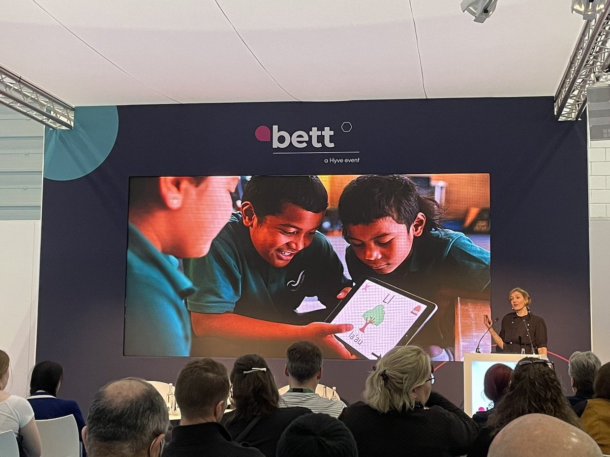ClaireEvoBio's tweet photo. Coding through Swift teaches students how to code, develop their creativity and think differently says @AppleEDU - these are skills that have real-world relevance and improves equity if made accessible for every student #Bett2022 #everyonecancode #EdTech https://t.co/ZKBv92j9K9