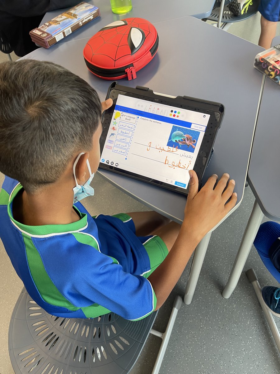 techteachertom1's tweet photo. Our @ArcadiaSch Arabic A students having their lesson delivered through @nearpod. Loads of assessment and fun activities throughout as well as the chance to collaborate and work together. @AppleEDU #AppleDistinguishedSchool #ADEUAE #ADE #AppleEDUchat https://t.co/67mPVP7cdb
