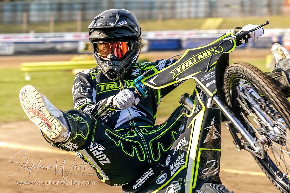 Stephen Waller tweet media