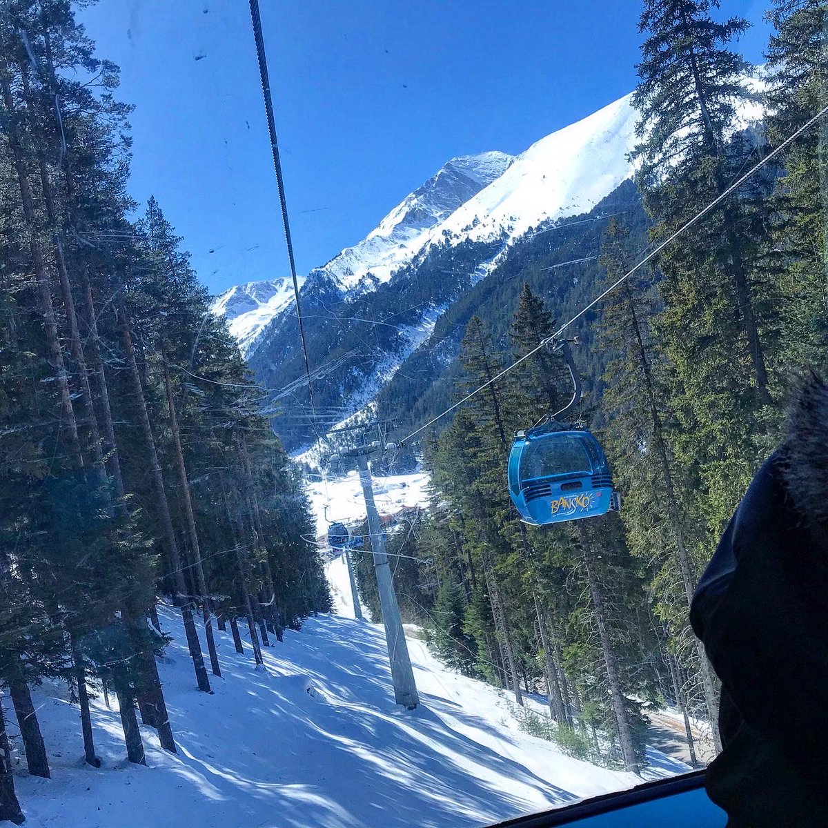 SweMetalChef's tweet image. Always ski with style…in @TheGrimfrost wear. \m/ #grimfrost #viking #wear #ski #bansko #great #mountain #resort