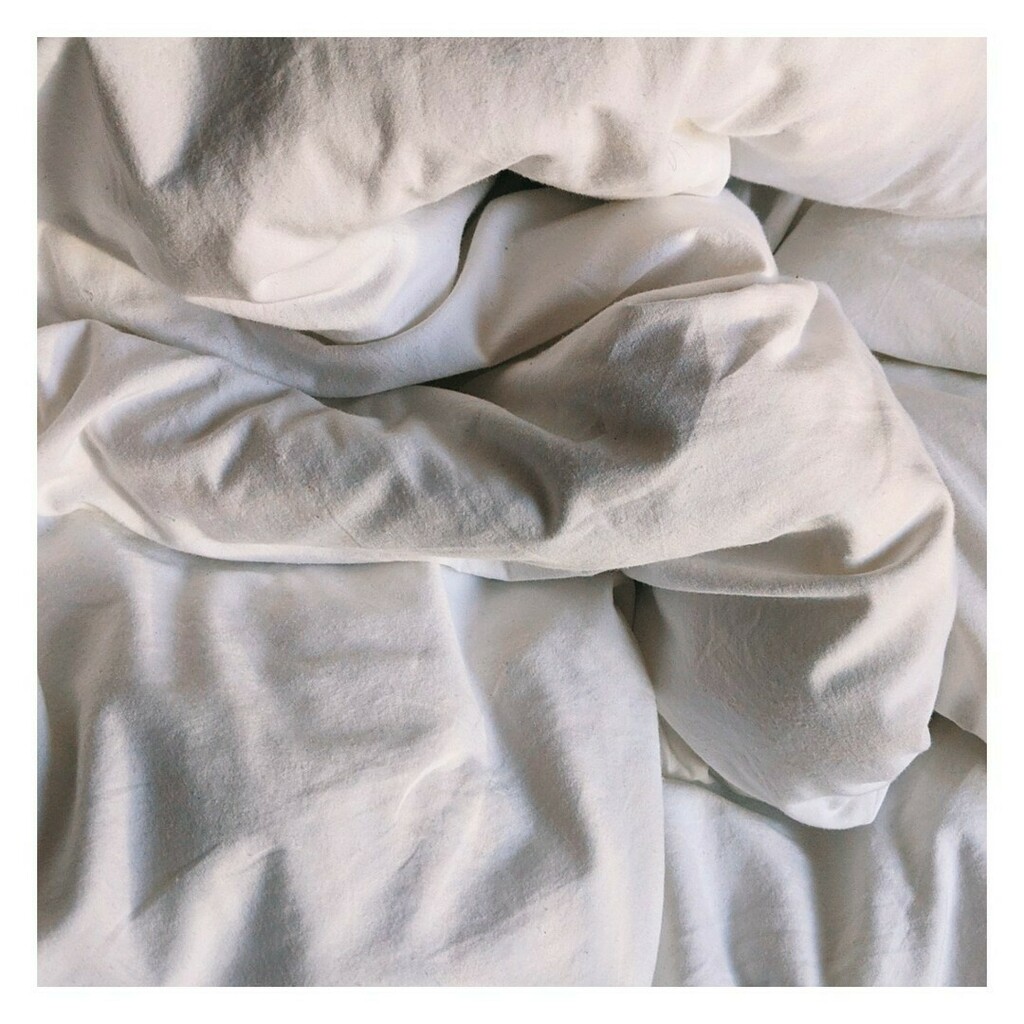 mySymjo's tweet photo. For me, fatigue has become a huge part of my everyday life. So much so, I'm beginning to wonder whether there might be something else going on at the same time as my #endometriosis.
.
So what does my fatigue look like? 💛 Waking from a 9 to 10+ hours … https://t.co/40XoiwO0JO https://t.co/KrssXA9HZ6