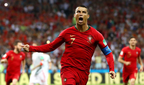 godofgambling's tweet image. If Ronaldo scores against Turkey we'll giveaway £100 CASH away to one of you! 💷

To enter ⬇️

1. Retweet this tweet!
2. Follow me @godofgambling