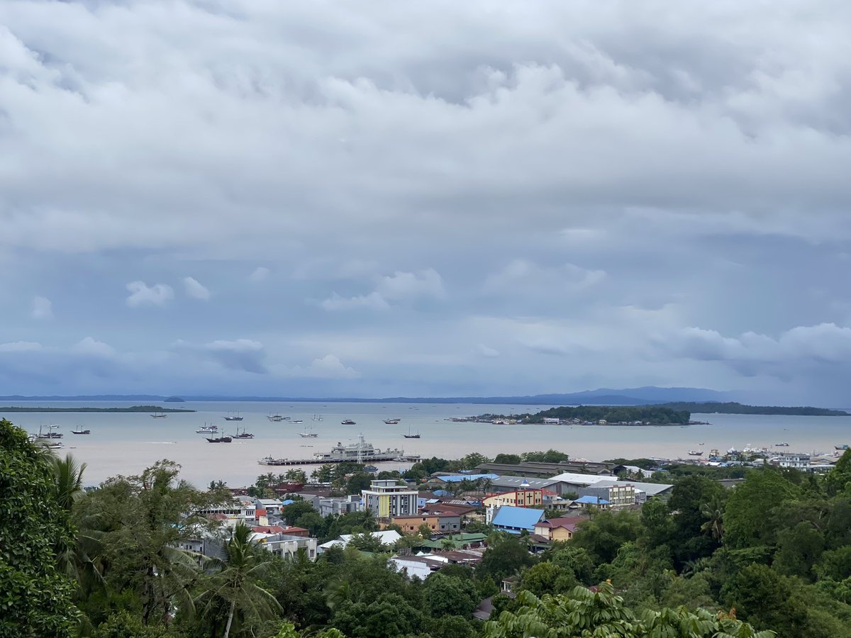 randymulyanto's tweet photo. One fine day in Sorong #reportingtrip https://t.co/SnS19a6wPb