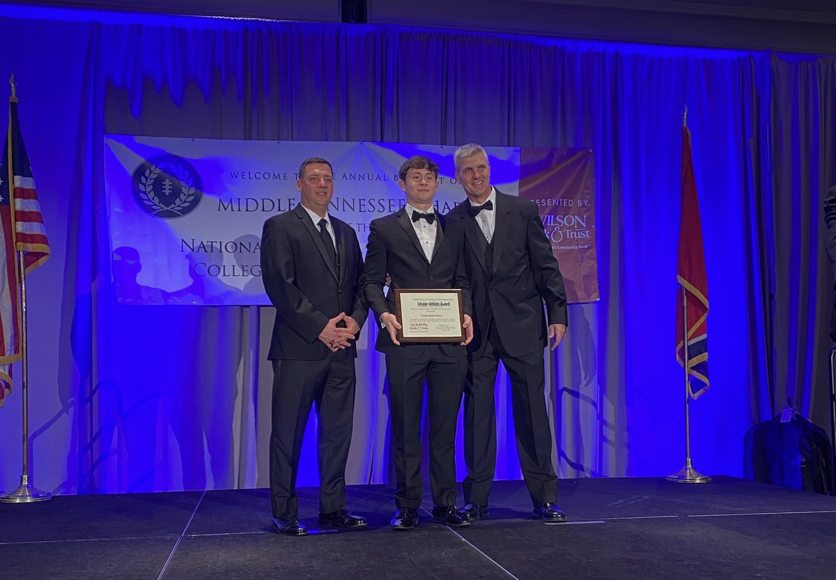 _SummitFootball's tweet photo. Congratulations to @brady_pierce13 as he was recognized by the @NFFofMiddleTN at the annual awards banquet! We are very proud of you! https://t.co/aTi2W8R66B