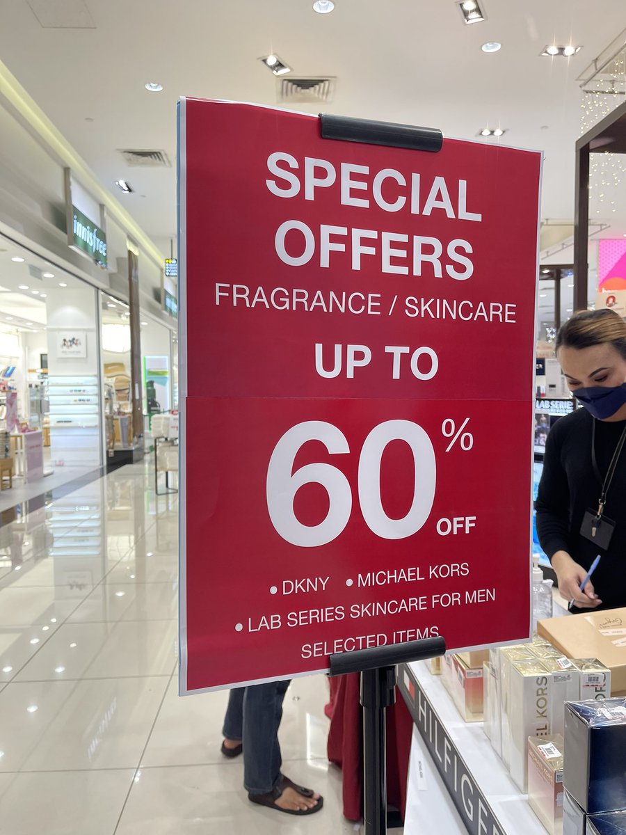 PsPerfumeMurah's tweet photo. #SogoSALE UP TO 60% 
kau ghaserrr ? 😭

aku sendiri yg nangis tepi meja tu, sebab semua pun nakkkk! 

https://t.co/jIxePkLJcj https://t.co/bKInUDzNvN