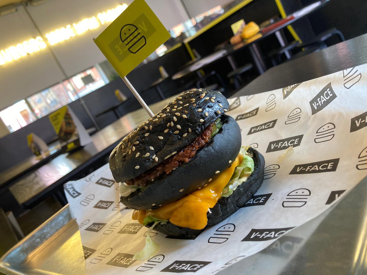 Reydelmal Ⓥ tweet media