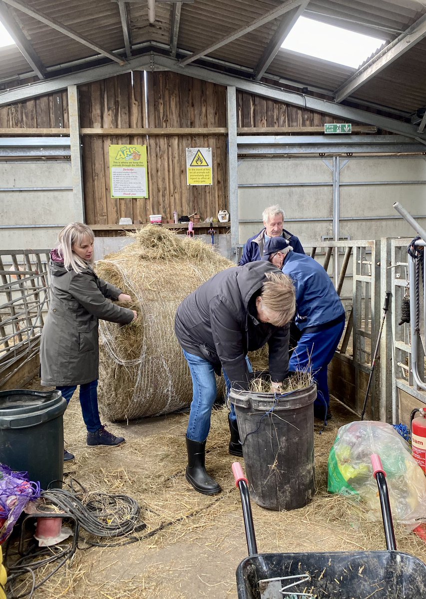 TConnectionSp's tweet image. At Mondays Nature Based #Volunteering session at @MatlockFarmPark, we also invited @derbyshirecarer to connect with our carers living with memory loss and #dementia @OTherapistMH @DDCVS