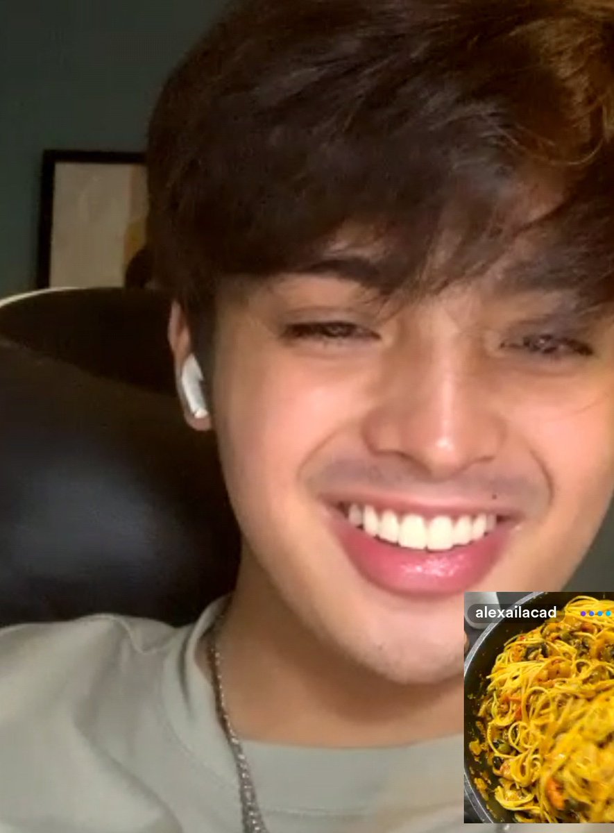 nifty (@niftiff1) on Twitter photo So yummy! <a href="/kdestrada_/">kyle daiñel estrada</a> Kakain na yan! Haha
#KDEstrada | #AlexaIlacad | #KDLex
#RunToMe So yummy! <a href="/kdestrada_/">kyle daiñel estrada</a> Kakain na yan! Haha
#KDEstrada | #AlexaIlacad | #KDLex
#RunToMe