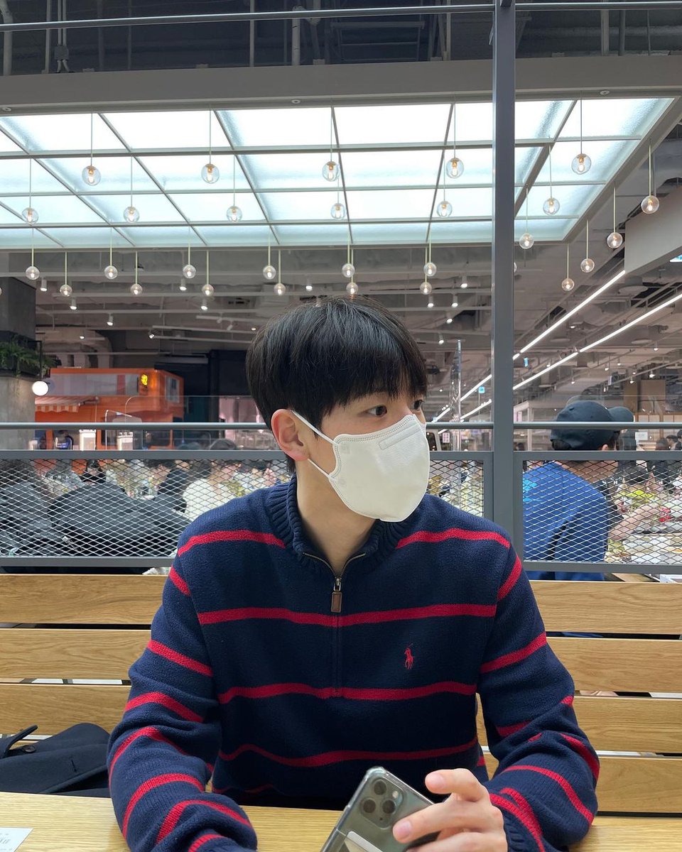 tst_turkey's tweet photo. 220323| hoon_9_6 instagram güncellemesi:

"Bana pirinç verin!!!!!!!!🥱" https://t.co/ZrgT79mBk7