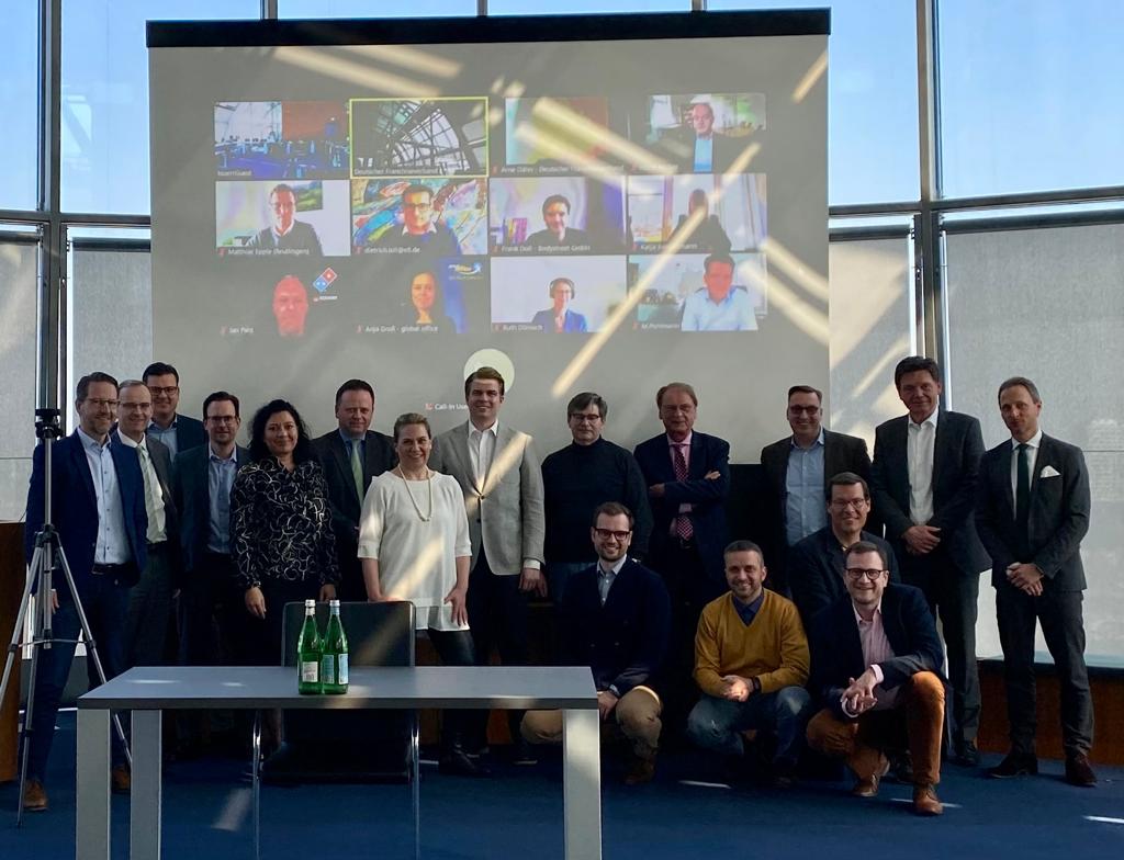 Rechtsausschuss des @DFVBerlin tagt im Düsseldorfer Medienhafen bei <a href="/Noerr_Law/">Noerr</a>.