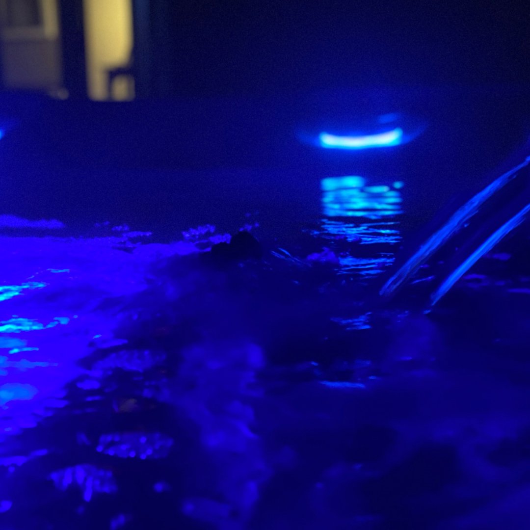 sfhottublady's tweet image. There is no better way to end the day; a relaxing soak in the hot tub!   What is your favorite time to soak?
.
.
.
#MakingLifeEpic #EveryDayMadeBetter #DoTheMove #TheHotTubLady #healthiswealth #HappyHotTubber #southdakota #HealthisWealth #Relax #Recover #Reconnect