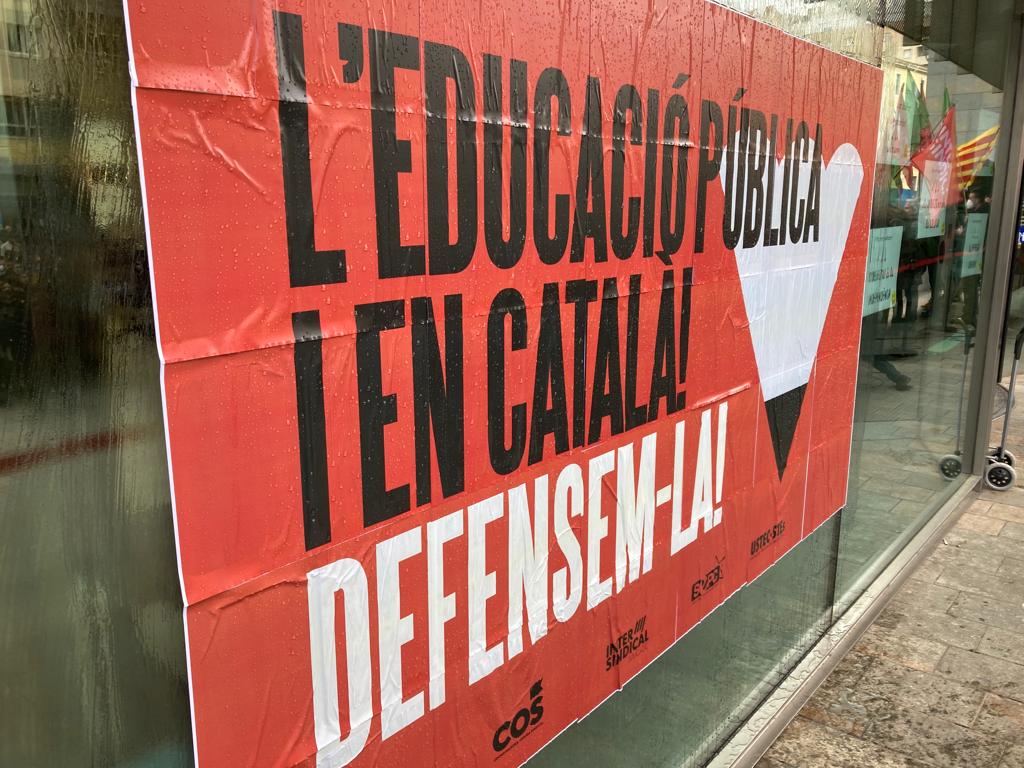 COSEducacio's tweet image. #llengua #fixesa #serveispublics #vagadocent #PublicaIEnCatala