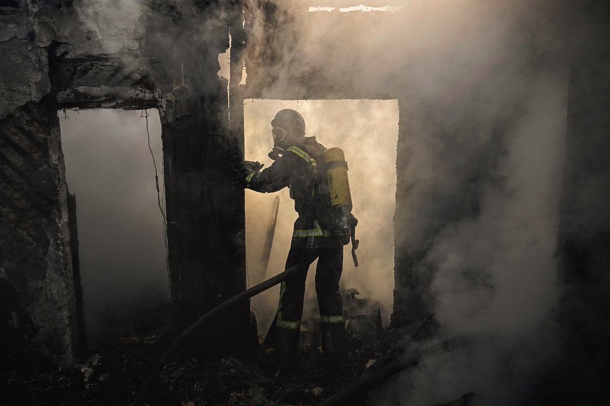 Aris Messinis tweet media