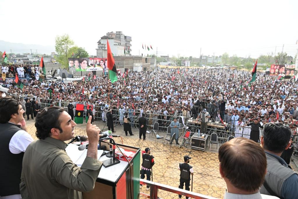 MediaCellPPP's tweet photo. چیئرمین پاکستان پیپلز پارٹی کا ملاکنڈ کی تحصیل درگئی میں جلسہ عام، عوام کی جلسہ عام بڑی تعداد میں شرکت
@BBhuttoZardari https://t.co/by5RqB5VGo