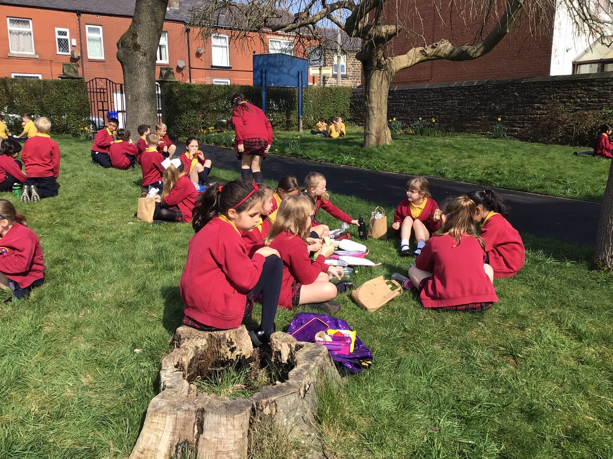 MrsEHStJames's tweet photo. Lunch in the sun @ChorleySJames 
@StJamesYear4 @StJamesYear5 @StJamesChorley https://t.co/Mo9zsI1y6T