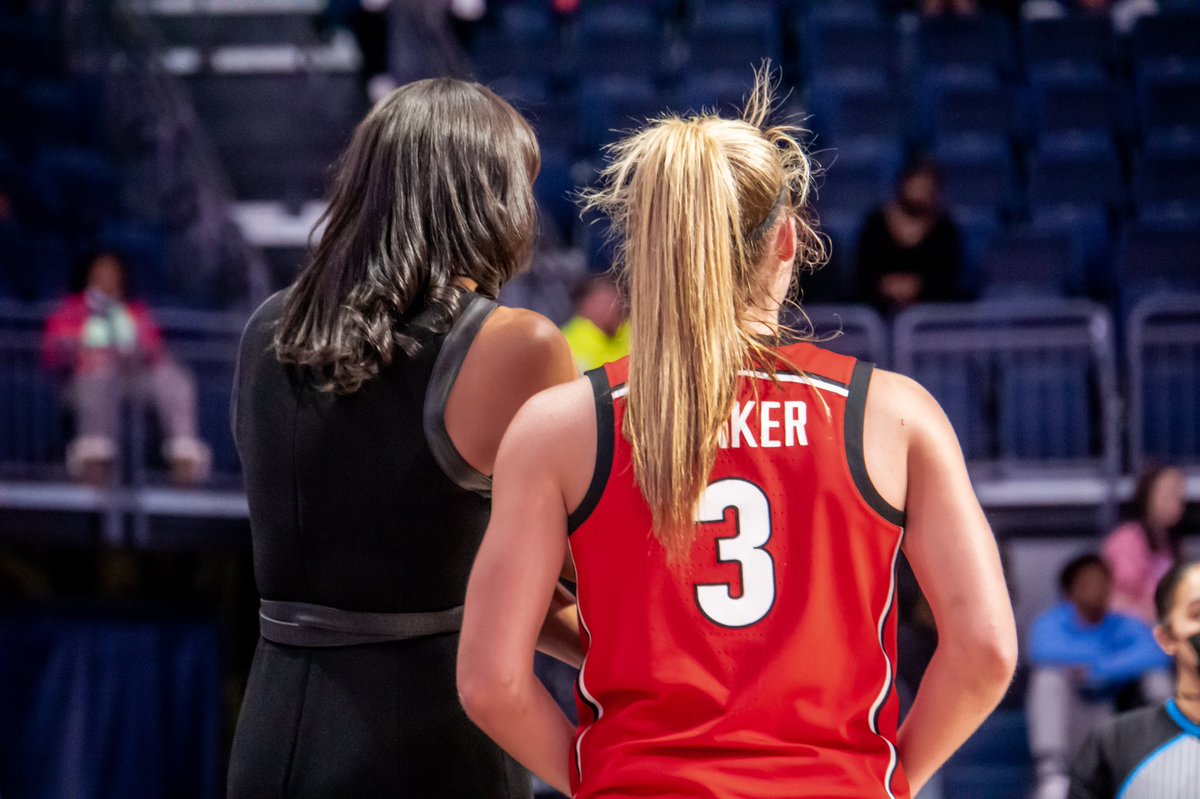 Sarah Ashlee Barker tweet media