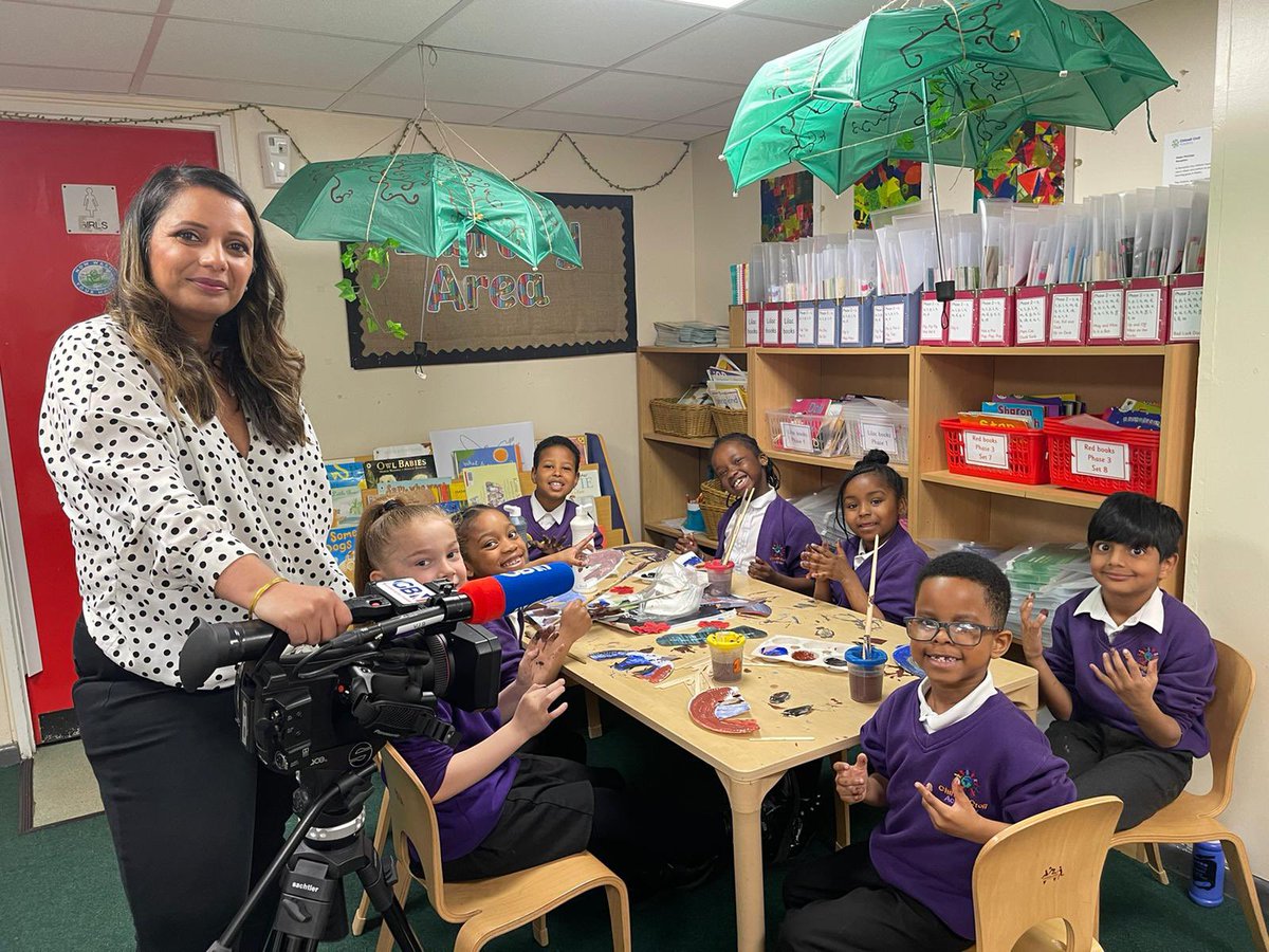 Filming with these wonderful children <a href="/ChilwellCroft/">Chilwell Croft Academy</a> as part of #ShakespeareWeek <a href="/GBNEWS/">GB News</a>