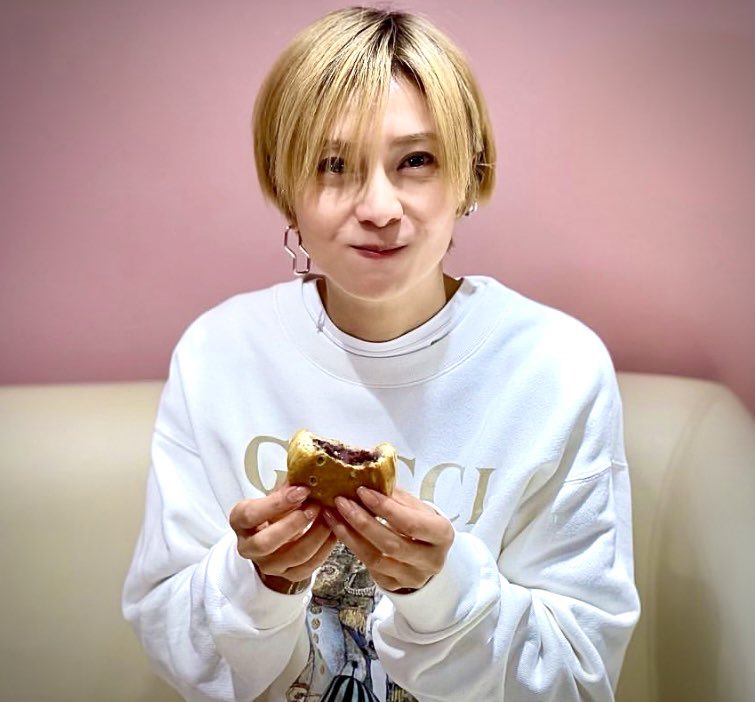 カホ 柴咲コウ可愛いしキレイ と思って 美容院へ行き 同じくらい短くしました 金髪にはなれないし こんなに顔小さくはなれないけど 笑 T Co Etopzcu7rq Twitter