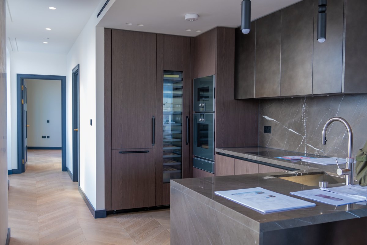 Cousins Group (@cousinsltd) on Twitter photo Working on behalf of <a href="/MCLGroupPLC/">McLaren Construction Group</a> we have recently completed decoration works at 101 on Cleveland, a boutique collection of stylish apartments.
Read more: cousinsgroup.co.uk/our-work/101-c…
#decoratingcontractor #residential #Fitzrovia #paintinganddecorating #duluxpaint #loveconstruction Working on behalf of <a href="/MCLGroupPLC/">McLaren Construction Group</a> we have recently completed decoration works at 101 on Cleveland, a boutique collection of stylish apartments.
Read more: cousinsgroup.co.uk/our-work/101-c…
#decoratingcontractor #residential #Fitzrovia #paintinganddecorating #duluxpaint #loveconstruction